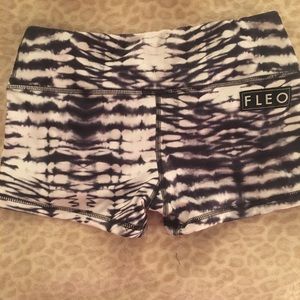 FLEO SHORTS